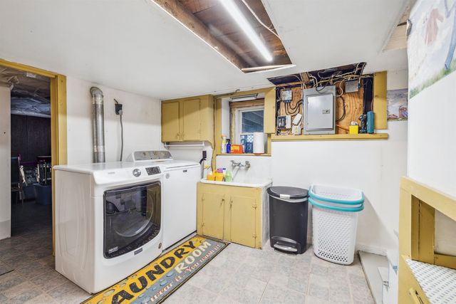 16 Davis Park, Plaistow, NH 03865