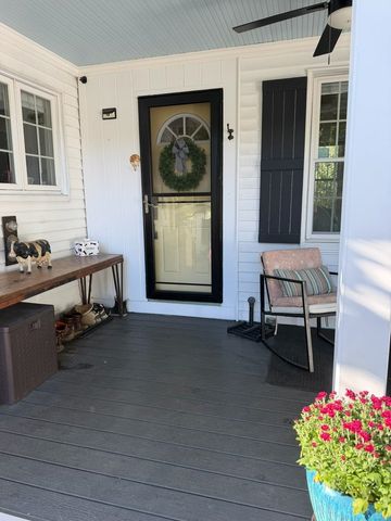 16 Davis Park, Plaistow, NH 03865