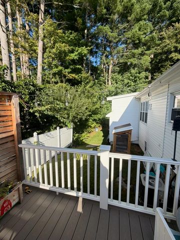 16 Davis Park, Plaistow, NH 03865