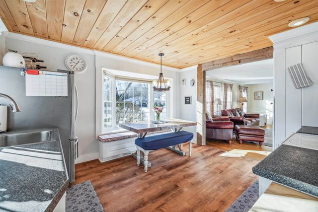 16 Davis Park, Plaistow, NH 03865