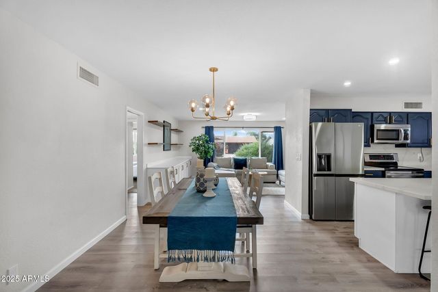 506 E ELLIS Drive, Tempe, AZ 85282