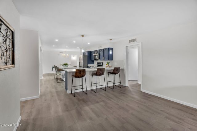 506 E ELLIS Drive, Tempe, AZ 85282