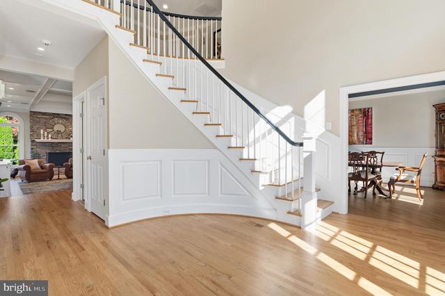 7009 SYMPHONY CT, Mclean, VA 22101
