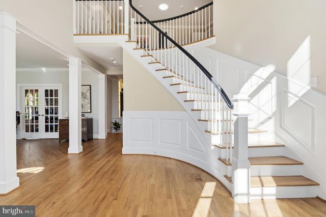 7009 SYMPHONY CT, Mclean, VA 22101