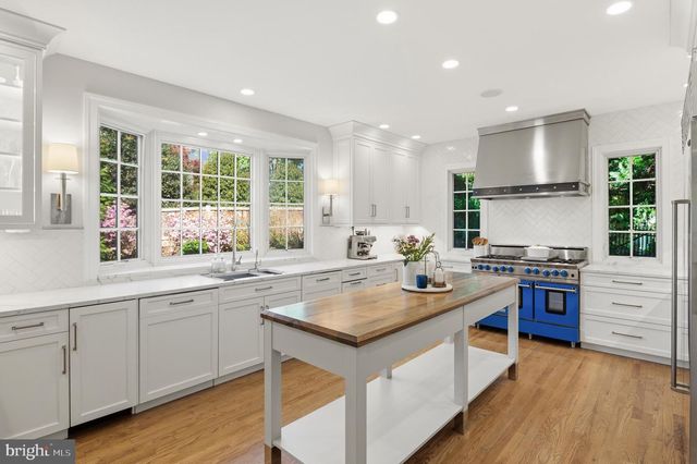 7009 SYMPHONY CT, Mclean, VA 22101