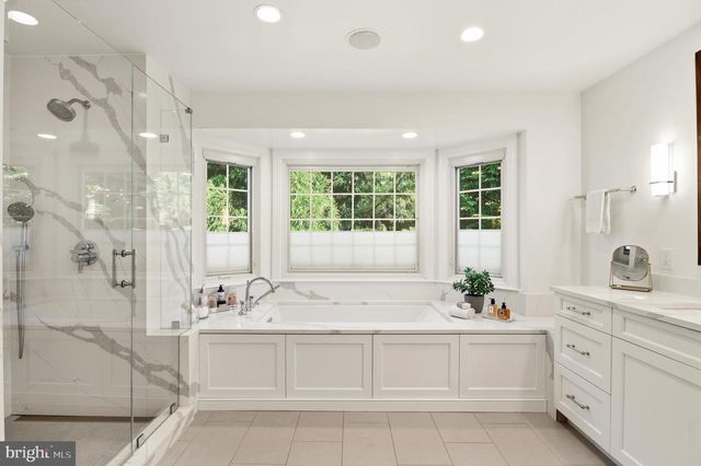 7009 SYMPHONY CT, Mclean, VA 22101