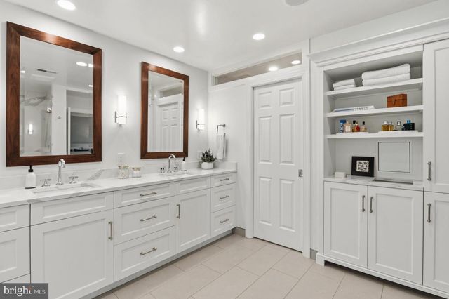 7009 SYMPHONY CT, Mclean, VA 22101