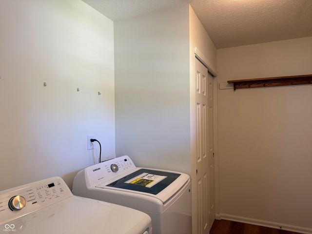 8551 Buffalo Ridge Drive, Indianapolis, IN 46227