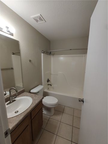 9 Rainsong Street, Farmington, AR 72730