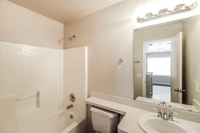 3407 Dartmouth Field Lane, Fresno, TX 77545