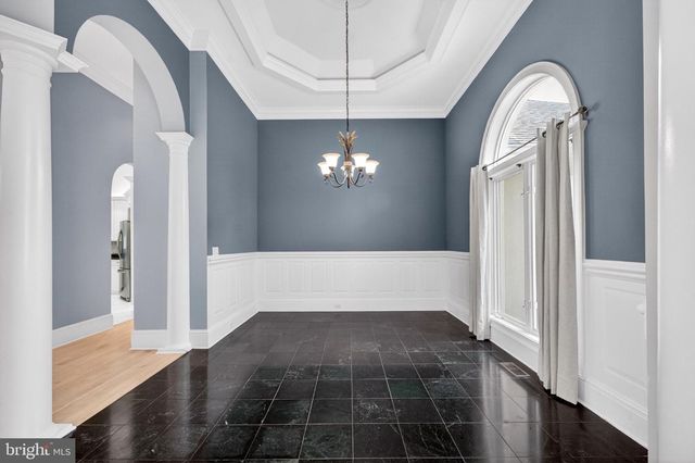 2855 COX NECK RD, Chester, MD 21619