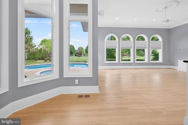 2855 COX NECK RD, Chester, MD 21619
