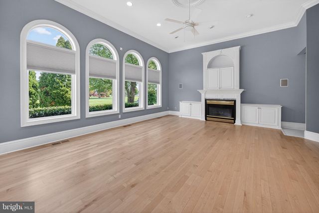 2855 COX NECK RD, Chester, MD 21619