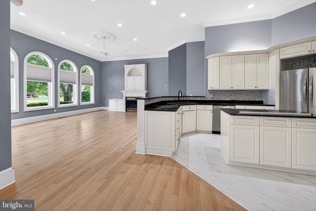 2855 COX NECK RD, Chester, MD 21619