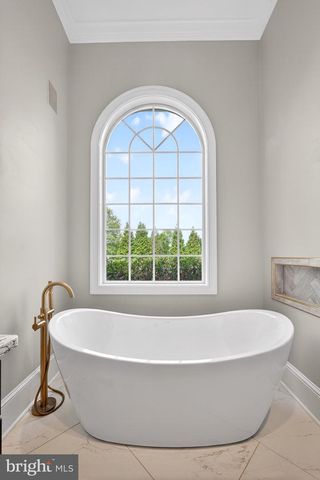 2855 COX NECK RD, Chester, MD 21619