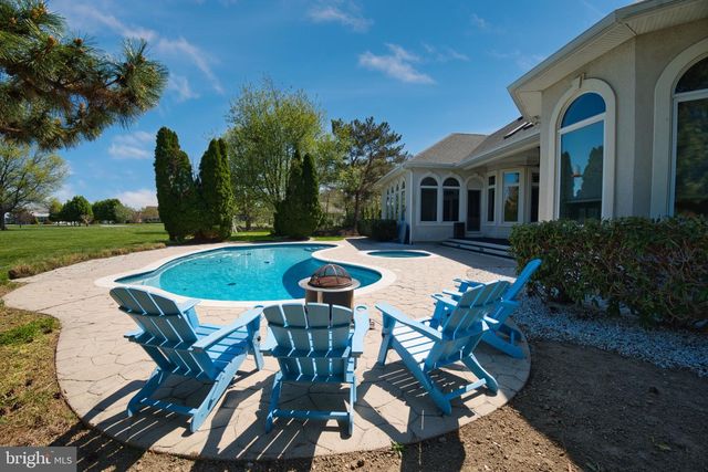 2855 COX NECK RD, Chester, MD 21619