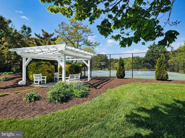 2855 COX NECK RD, Chester, MD 21619