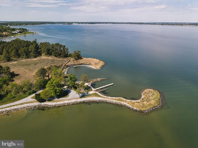 2855 COX NECK RD, Chester, MD 21619