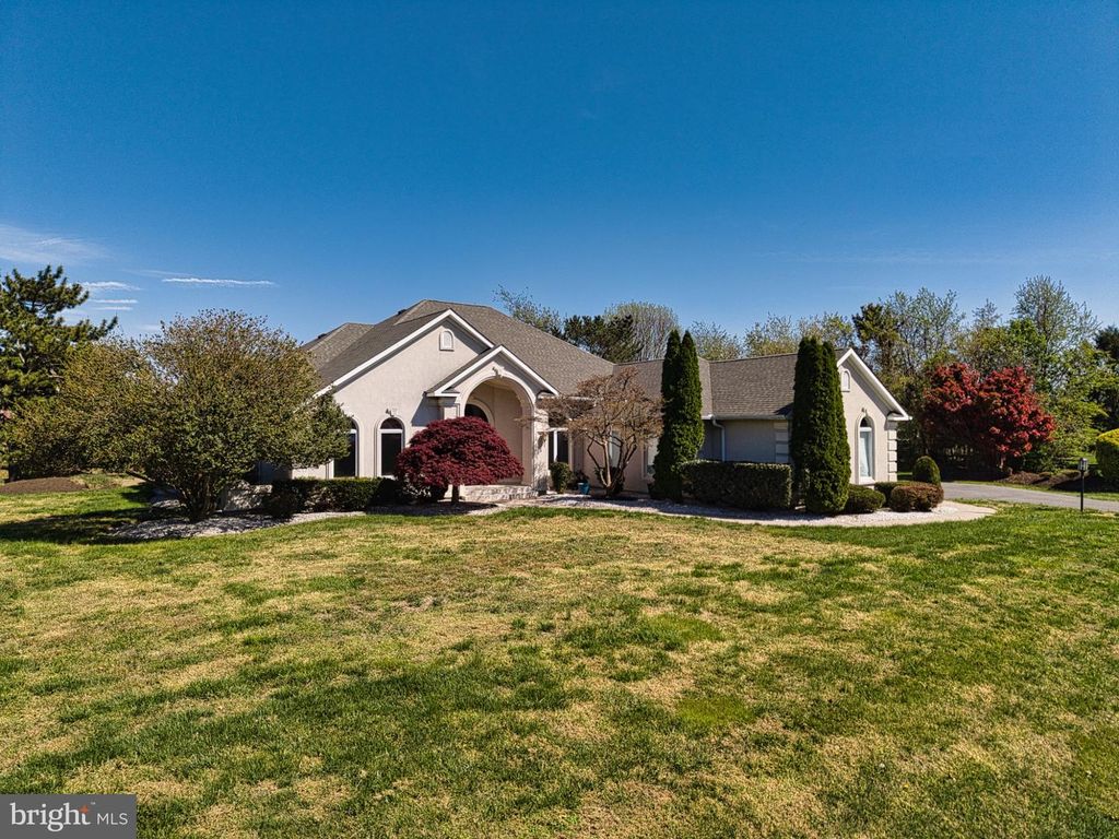 Image 3 of property listing at 2855 COX NECK RD, Chester, MD 21619