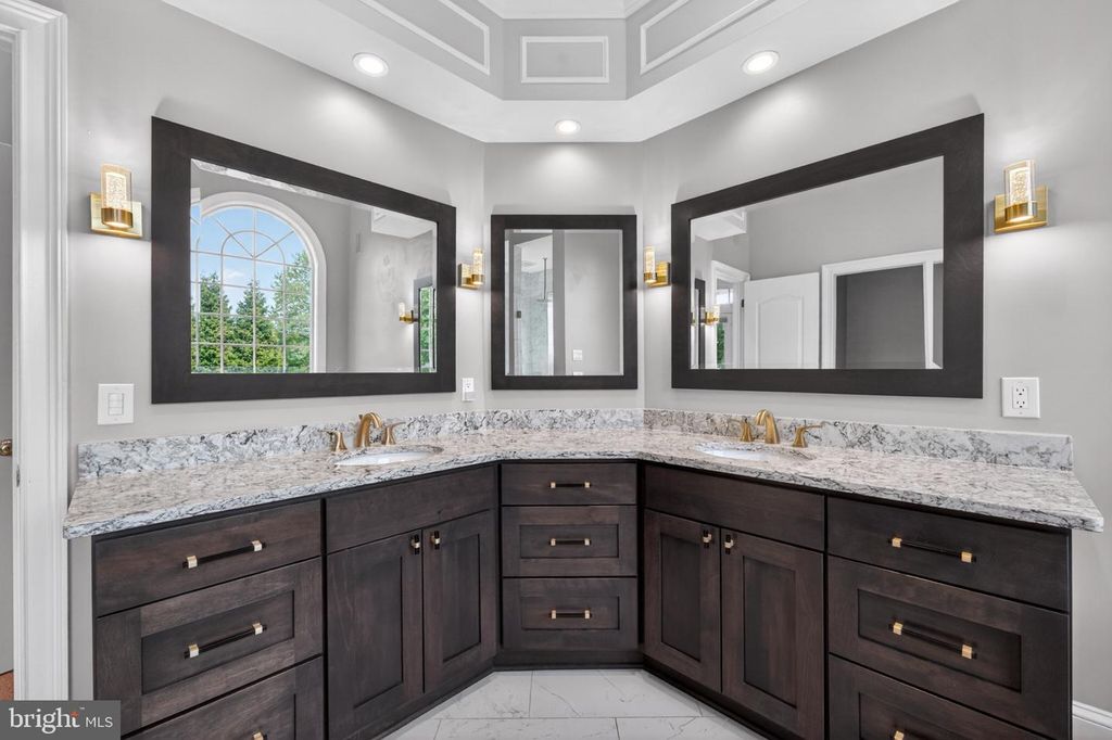 Image 38 of property listing at 2855 COX NECK RD, Chester, MD 21619