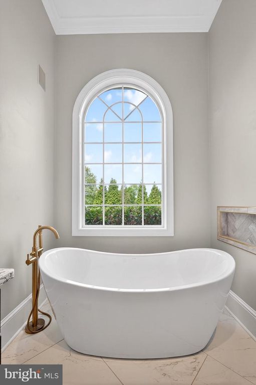 Image 39 of property listing at 2855 COX NECK RD, Chester, MD 21619