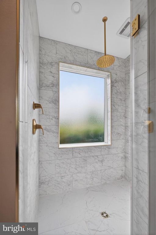 Image 41 of property listing at 2855 COX NECK RD, Chester, MD 21619