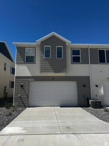 15 S LUNAR WAY, Mapleton, UT 84664