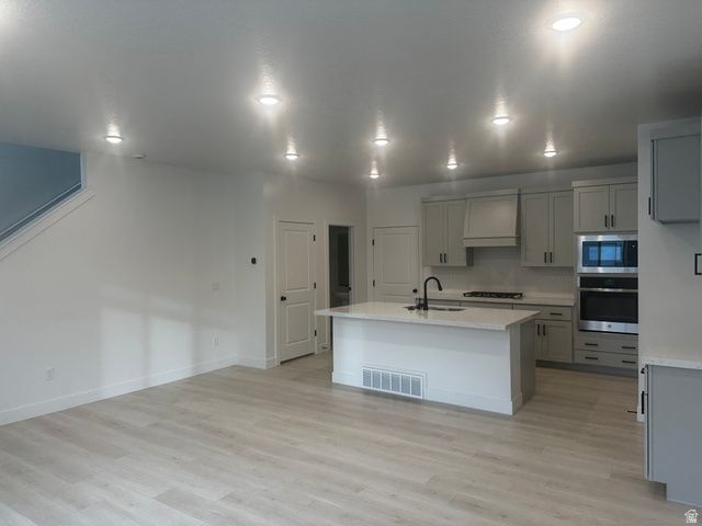 15 S LUNAR WAY, Mapleton, UT 84664