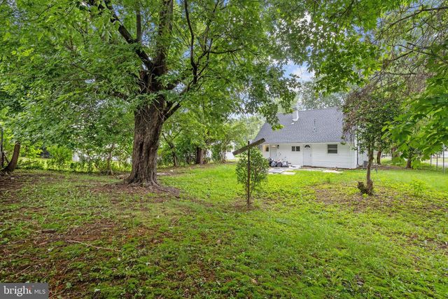 49 FARRELL AVE, Ewing, NJ 08618