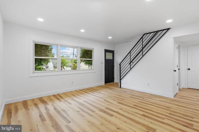 49 FARRELL AVE, Ewing, NJ 08618