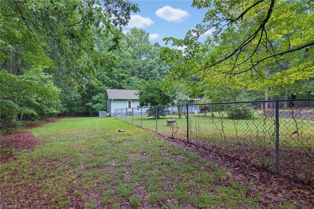 6744 McPherson Clay Road, Liberty, NC 27298