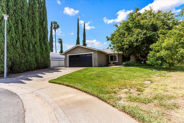 2810 Bogdan Ct, Sacramento, CA 95827