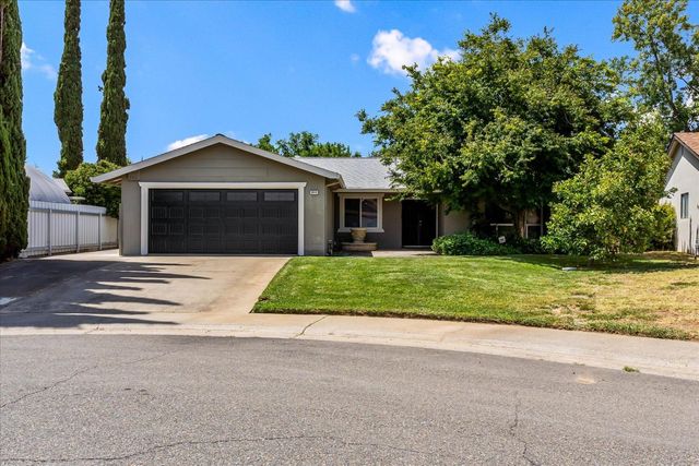 2810 Bogdan Ct, Sacramento, CA 95827