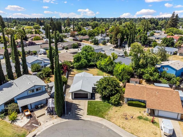 2810 Bogdan Ct, Sacramento, CA 95827