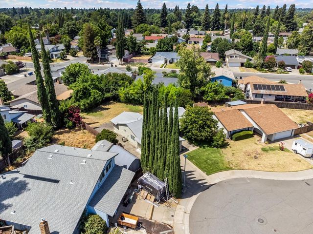 2810 Bogdan Ct, Sacramento, CA 95827