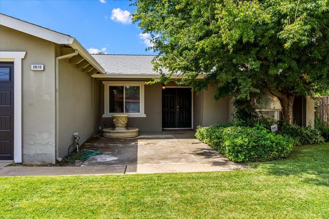 2810 Bogdan Ct, Sacramento, CA 95827