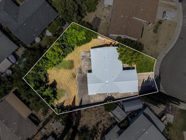2810 Bogdan Ct, Sacramento, CA 95827