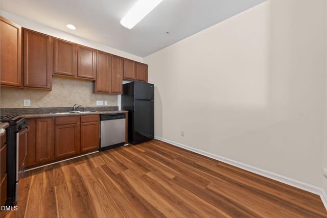 11100 Gwynn Oaks Drive 105, Raleigh, NC 27614