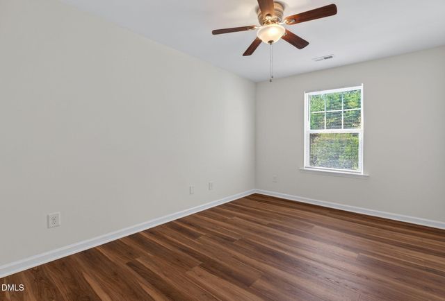 11100 Gwynn Oaks Drive 105, Raleigh, NC 27614