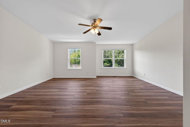 11100 Gwynn Oaks Drive 105, Raleigh, NC 27614