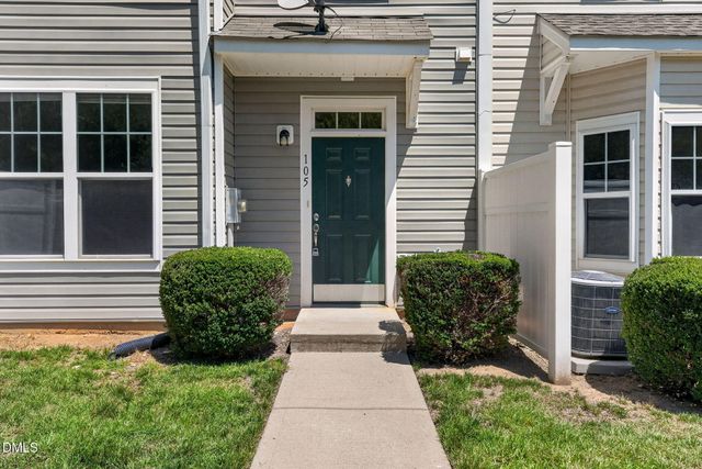 11100 Gwynn Oaks Drive 105, Raleigh, NC 27614