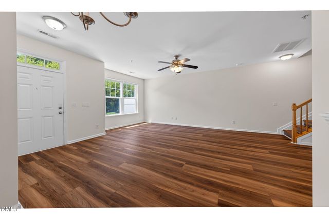11100 Gwynn Oaks Drive 105, Raleigh, NC 27614