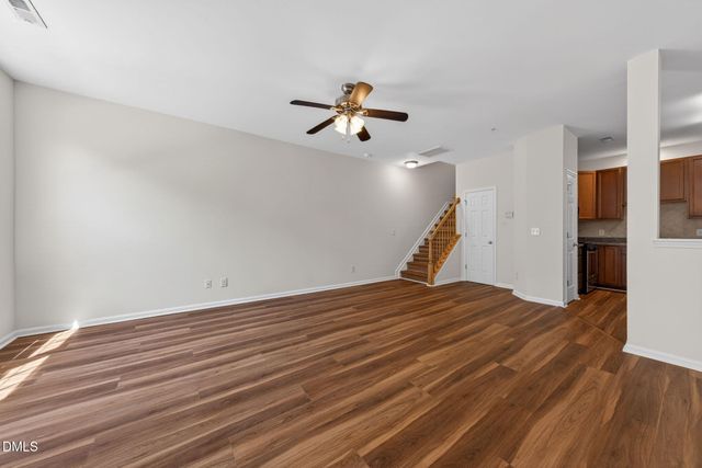 11100 Gwynn Oaks Drive 105, Raleigh, NC 27614