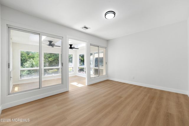 33 Whitmore Drive, Toms River, NJ 08757