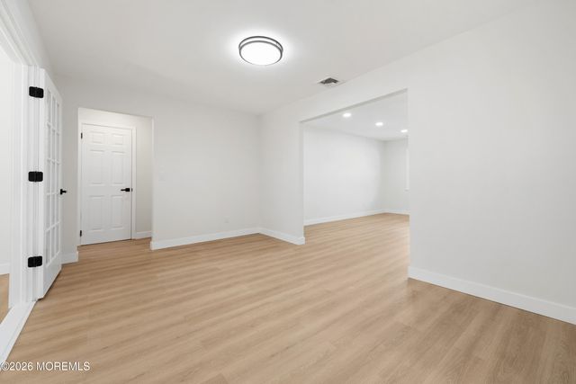 33 Whitmore Drive, Toms River, NJ 08757