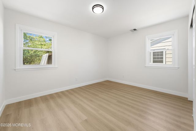 33 Whitmore Drive, Toms River, NJ 08757