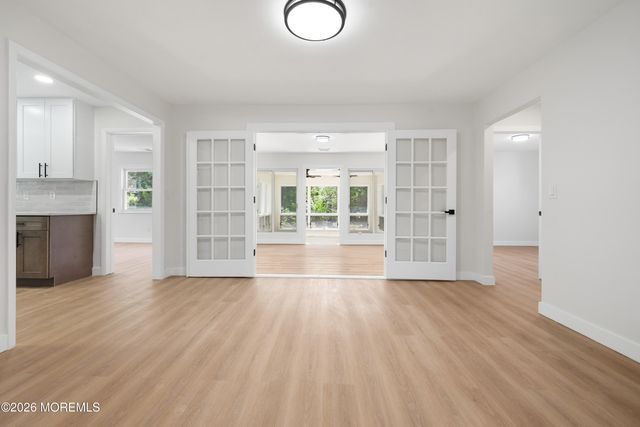 33 Whitmore Drive, Toms River, NJ 08757