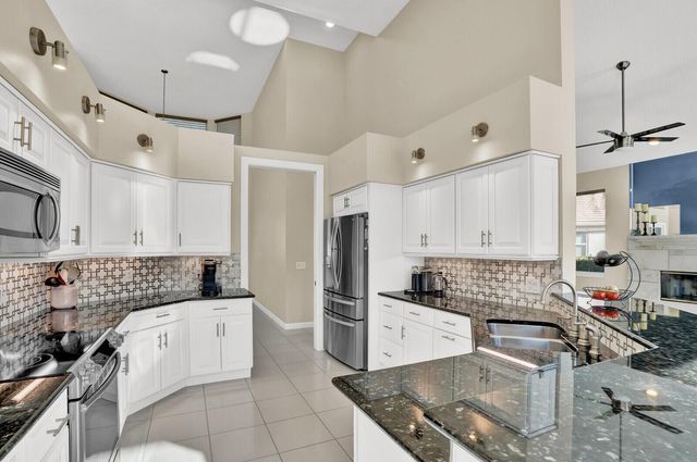 142 Corinthian Circle, Jupiter, FL 33458