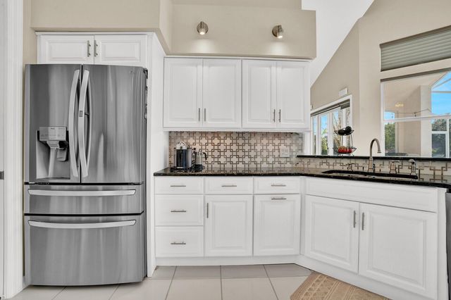 142 Corinthian Circle, Jupiter, FL 33458