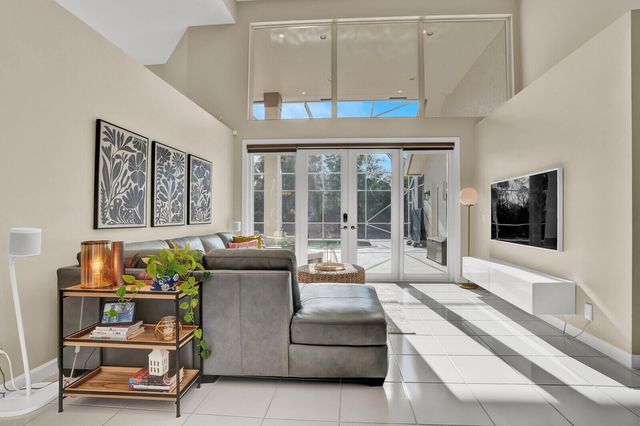 142 Corinthian Circle, Jupiter, FL 33458